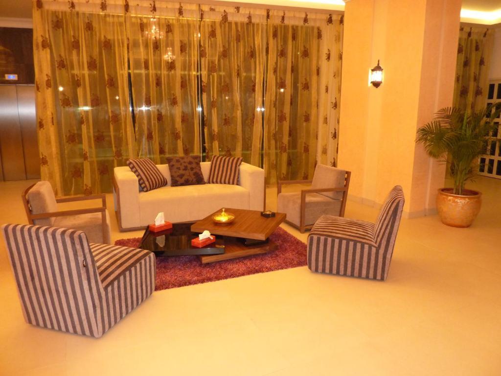 Rest Inn Hotel Suites Khobar Buitenkant foto